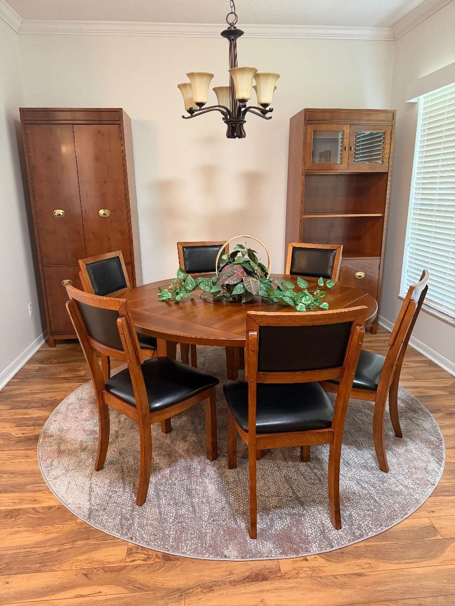 Your Estate Sells in Clermont! Call Darlene for an appointment at (301)-247-6553. photo 9