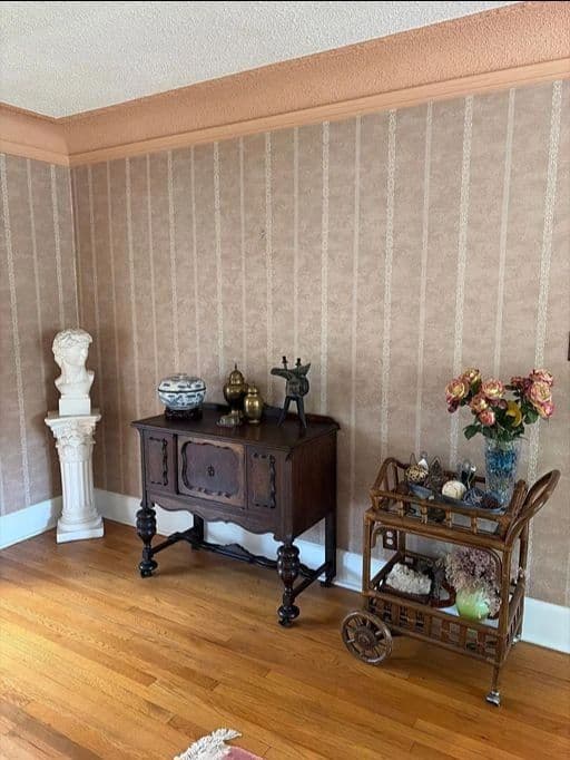 Detroit Estate Sale photo 11
