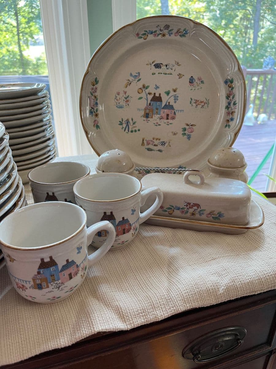 The Estate of Mae Johnson of Dalton hosted by Blake Bowen Auctions Inc. photo 2