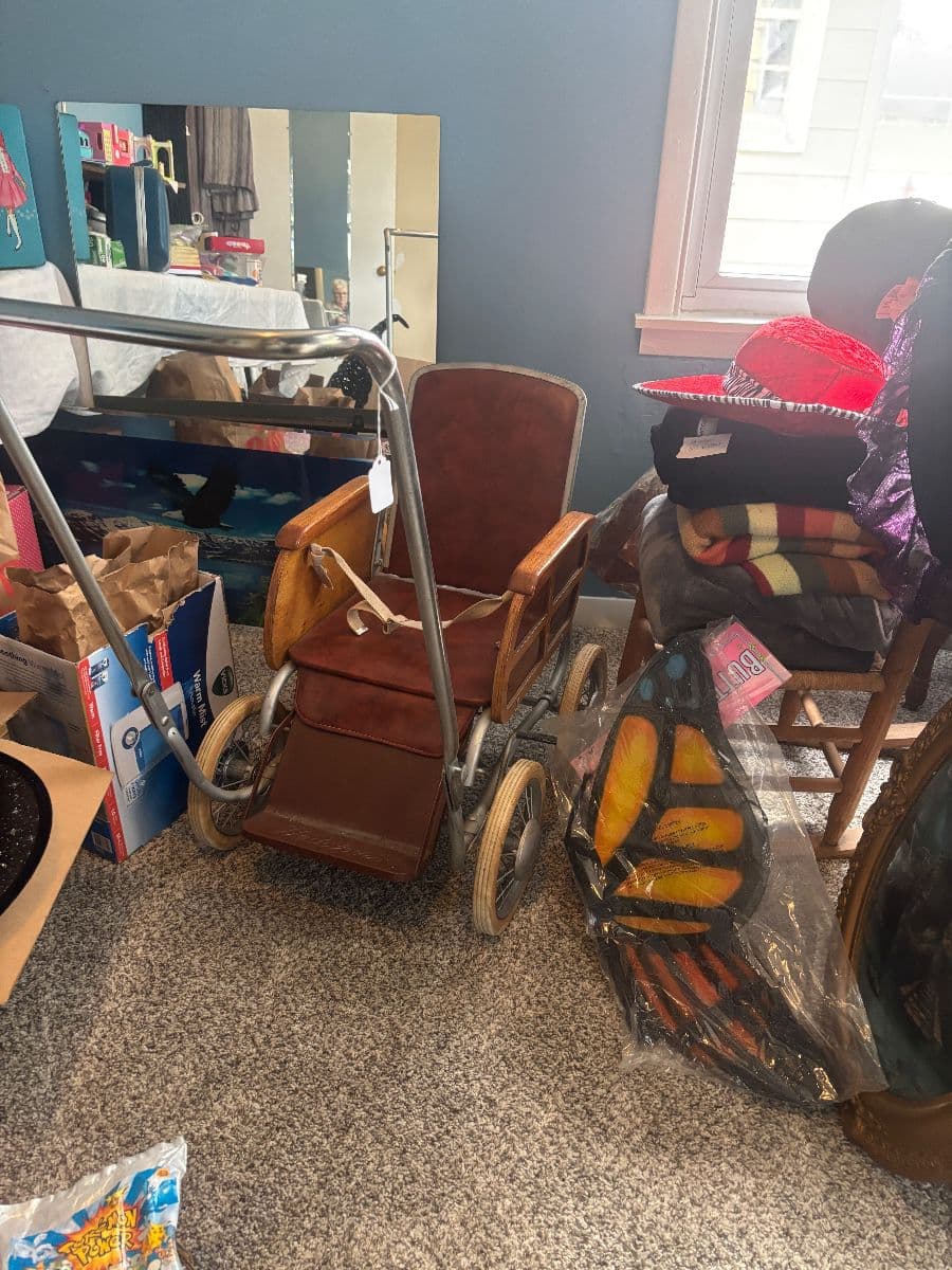 Moving Estate Sale photo 11