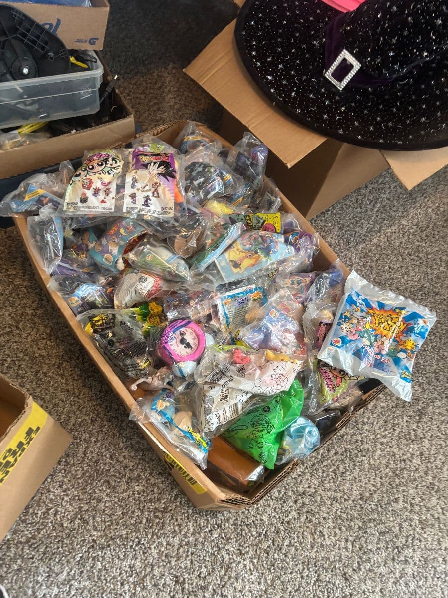 Moving Estate Sale photo 9