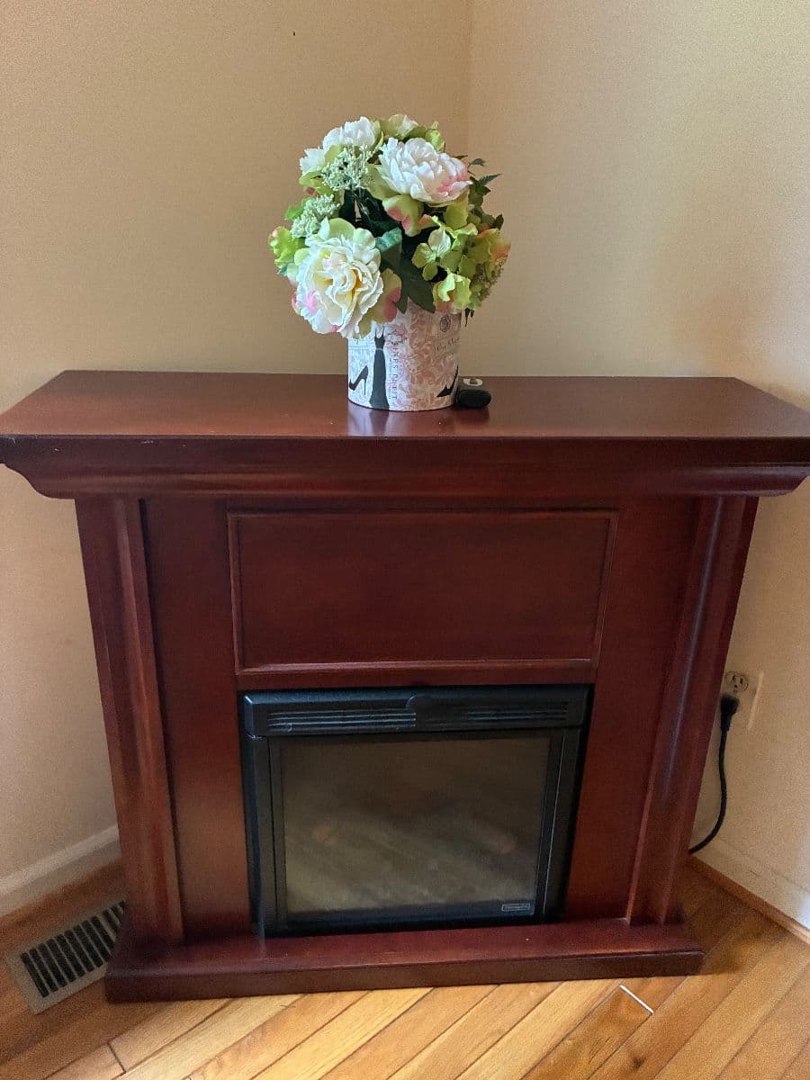 Packed Pittsford Estate Sale by Flour City Estate Sales photo 6