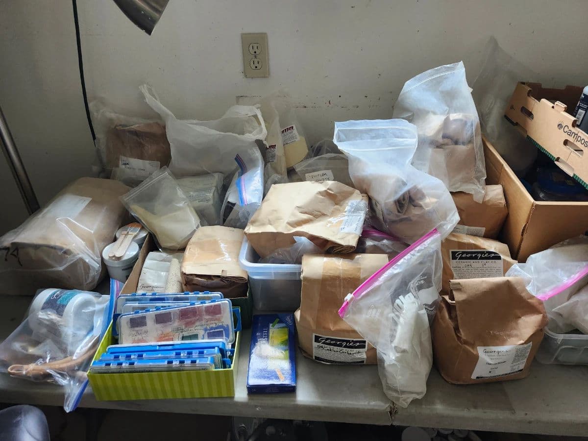 Oregon City Pottery, Art Studio, Vacuum Tube & Electronics Estate Sale photo 10
