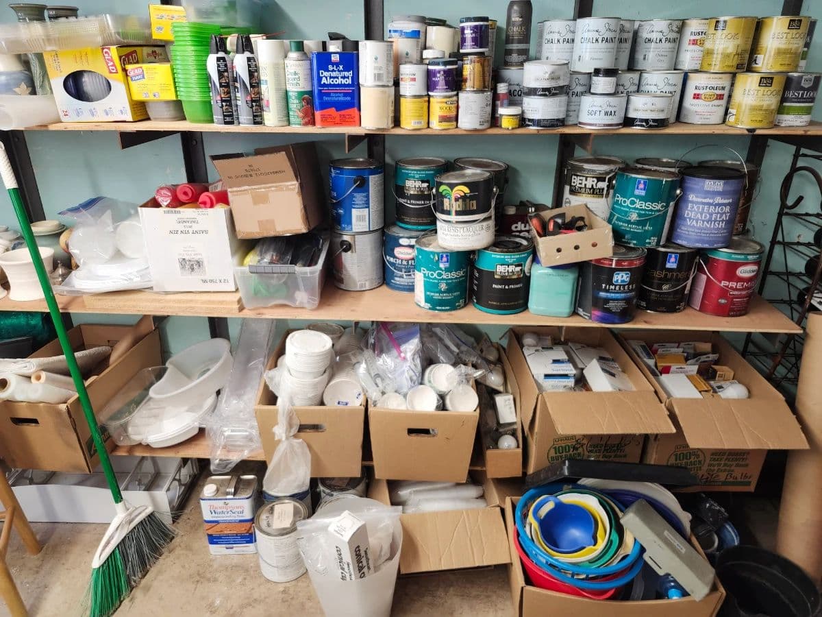 Oregon City Pottery, Art Studio, Vacuum Tube & Electronics Estate Sale photo 5