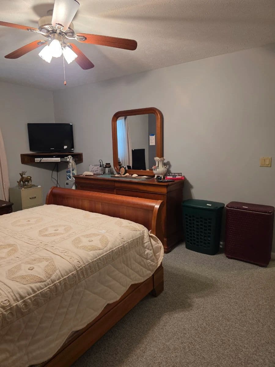 Super K Sales Estate Sale photo 1