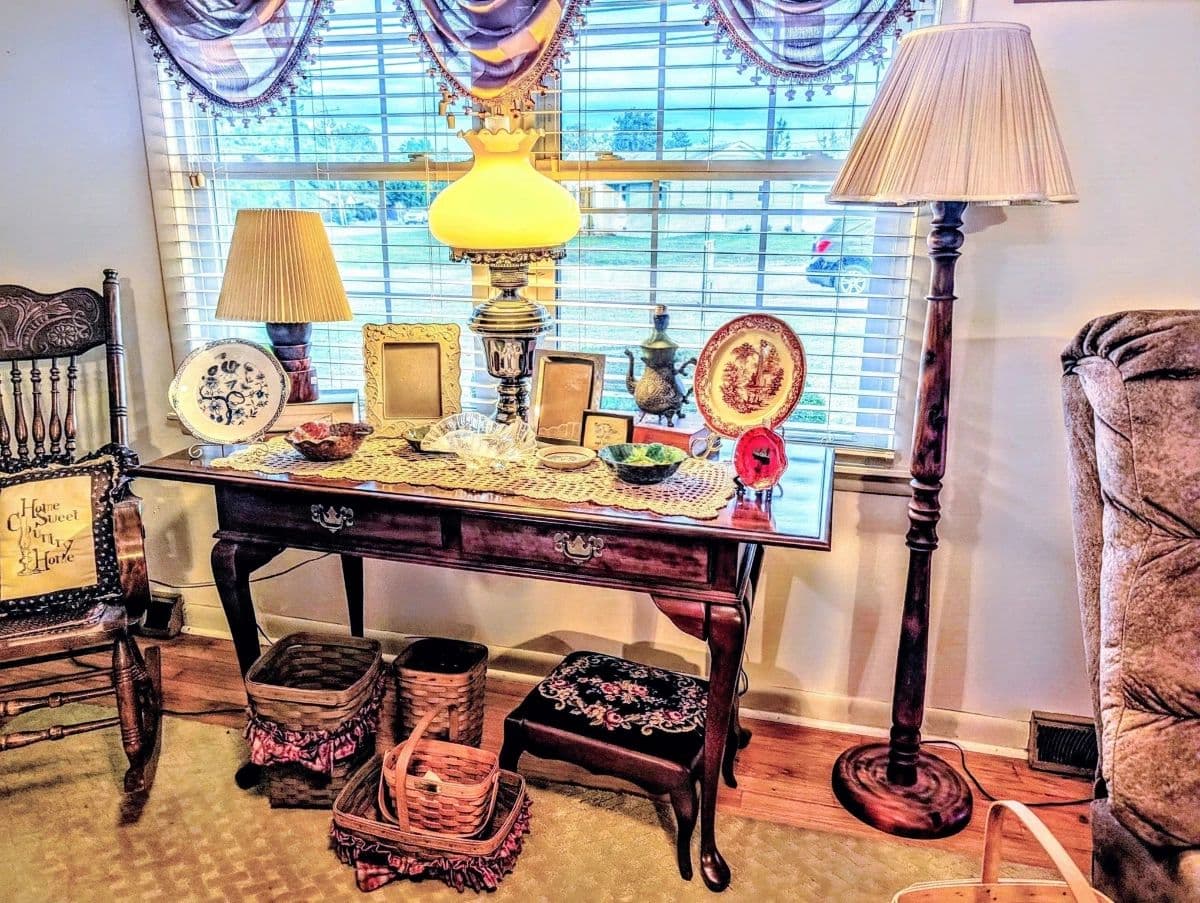 Shelbyville ~ Estate Sale of Larry & Martha Perry photo 1