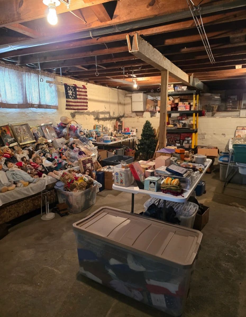 Pekin Estate Sale by There's No Place Like Home Estate Sales, LLC photo 4
