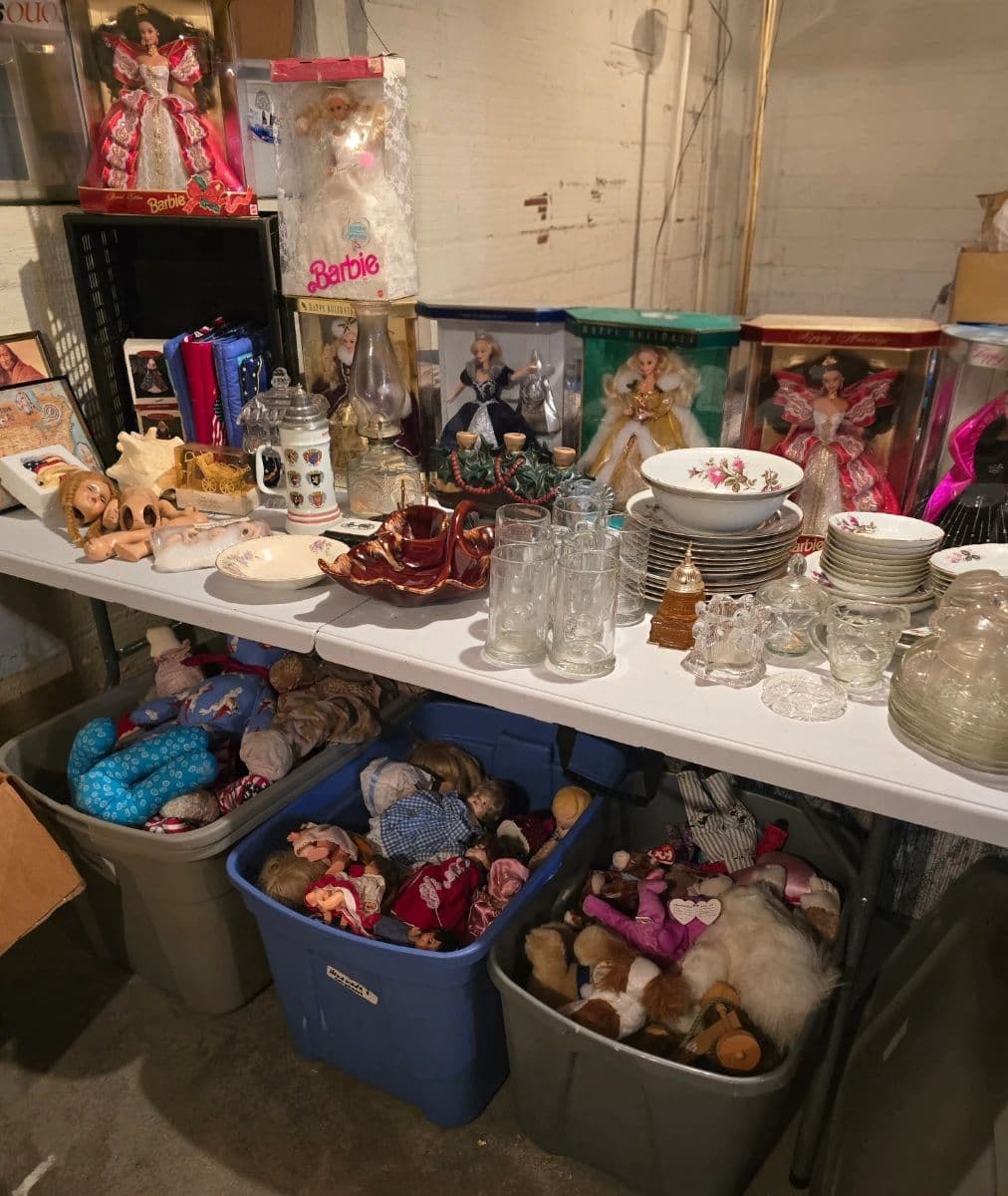 Pekin Estate Sale by There's No Place Like Home Estate Sales, LLC photo 8