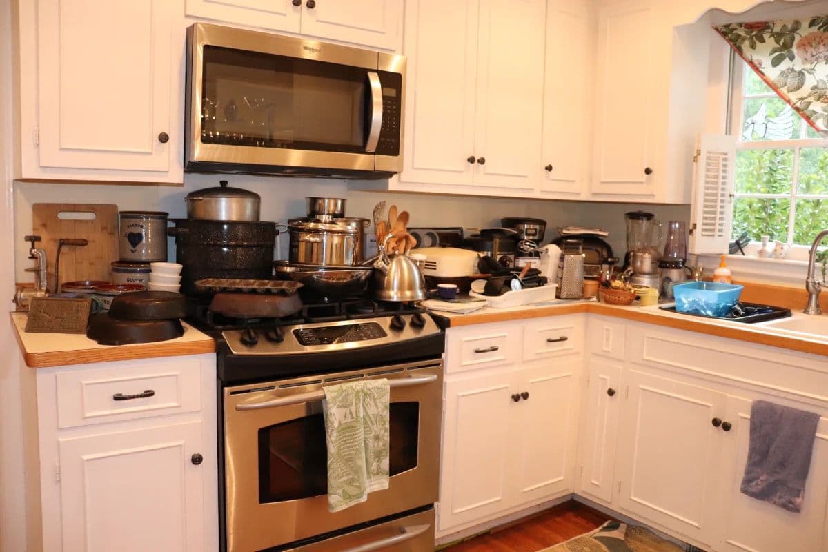 Amazing Kingswood Estate Sale!! photo 9