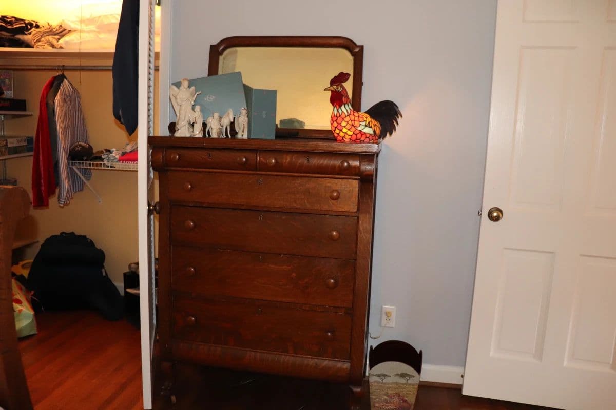 Amazing Kingswood Estate Sale!! photo 3