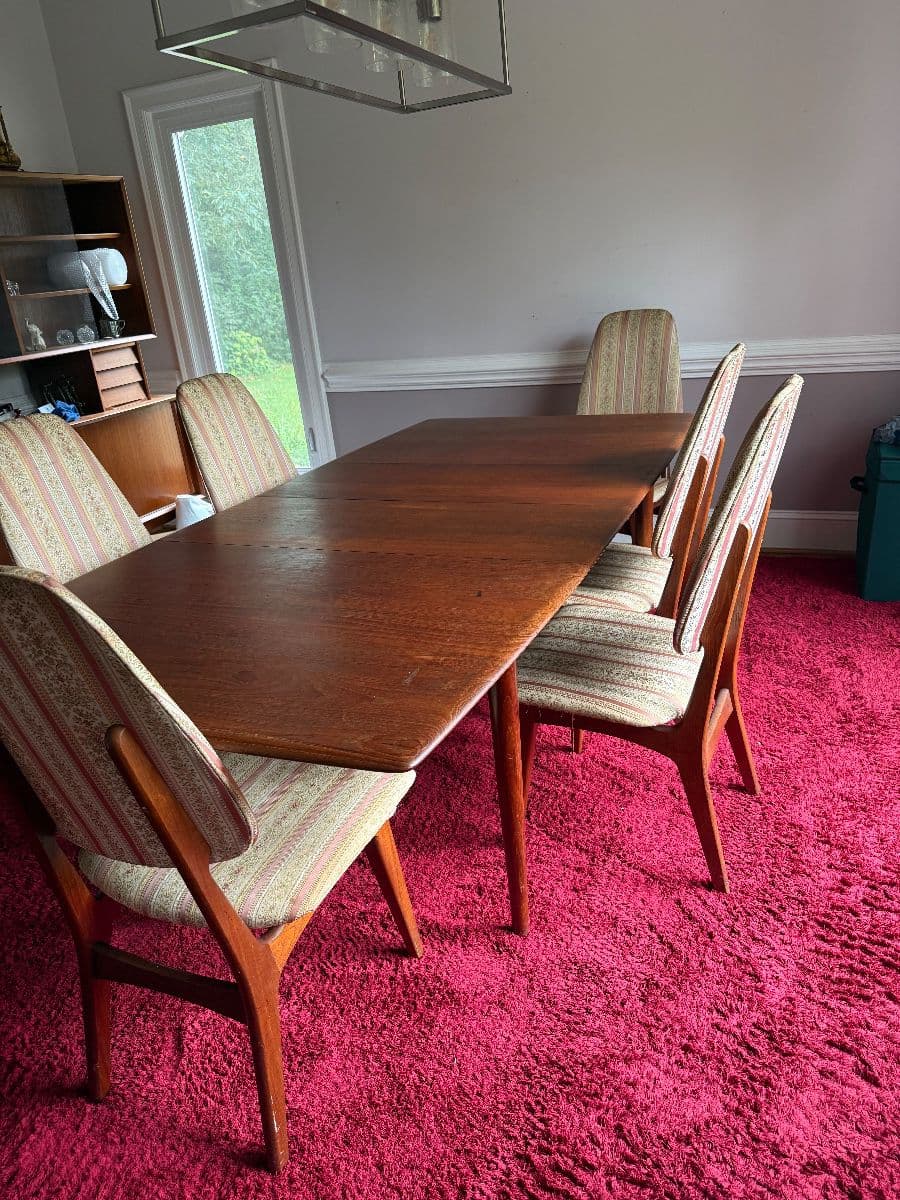 MID CENTURY and MORE….Mind the PARKING photo 8