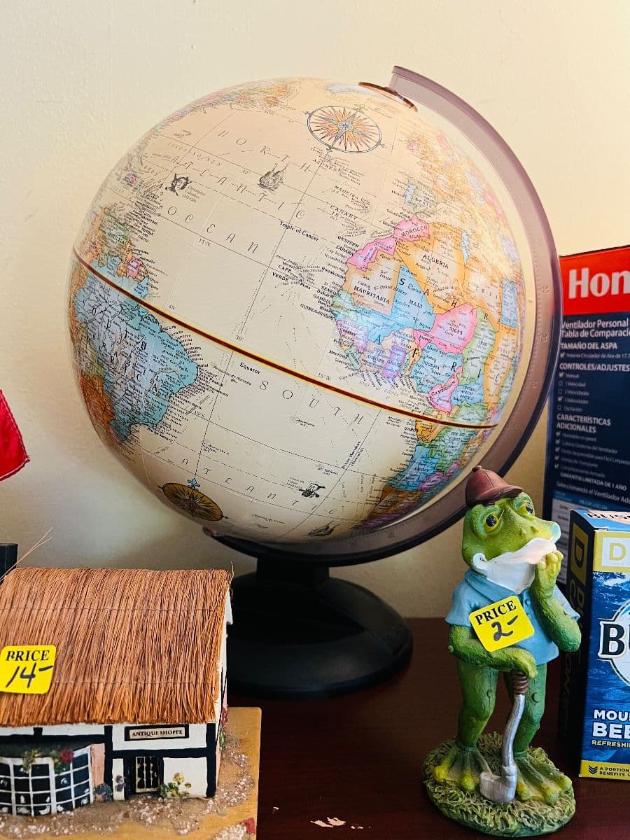 Crewilla Drive Estate sale photo 5