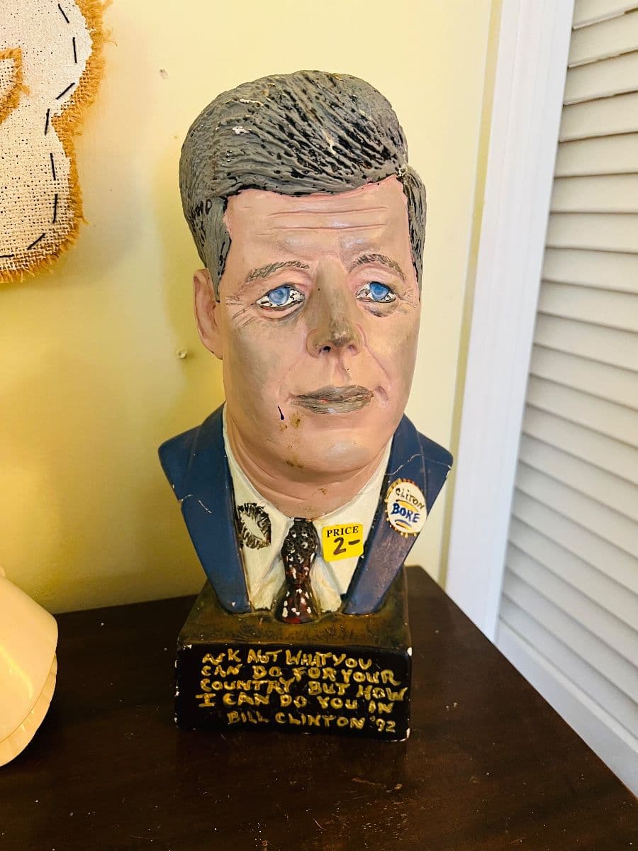 Crewilla Drive Estate sale photo 8