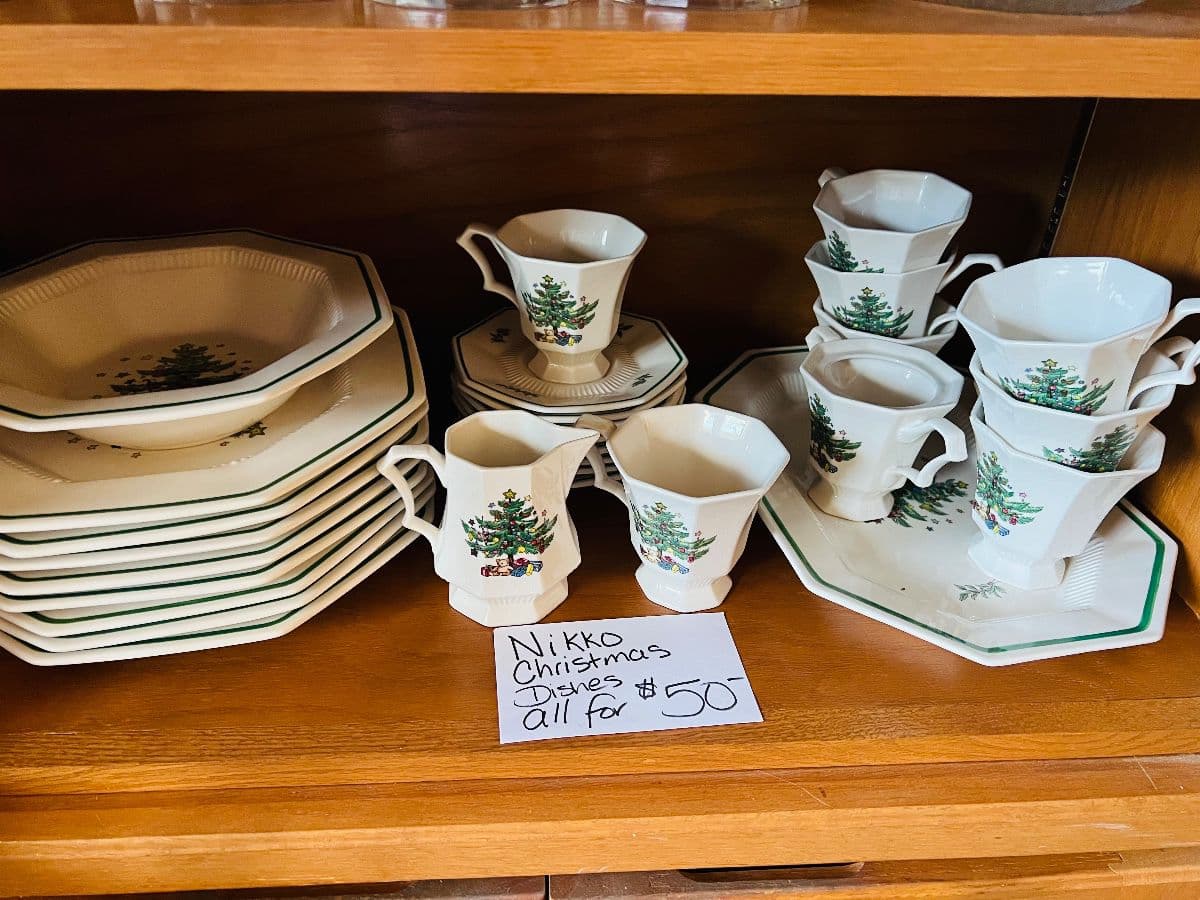 Crewilla Drive Estate sale photo 7