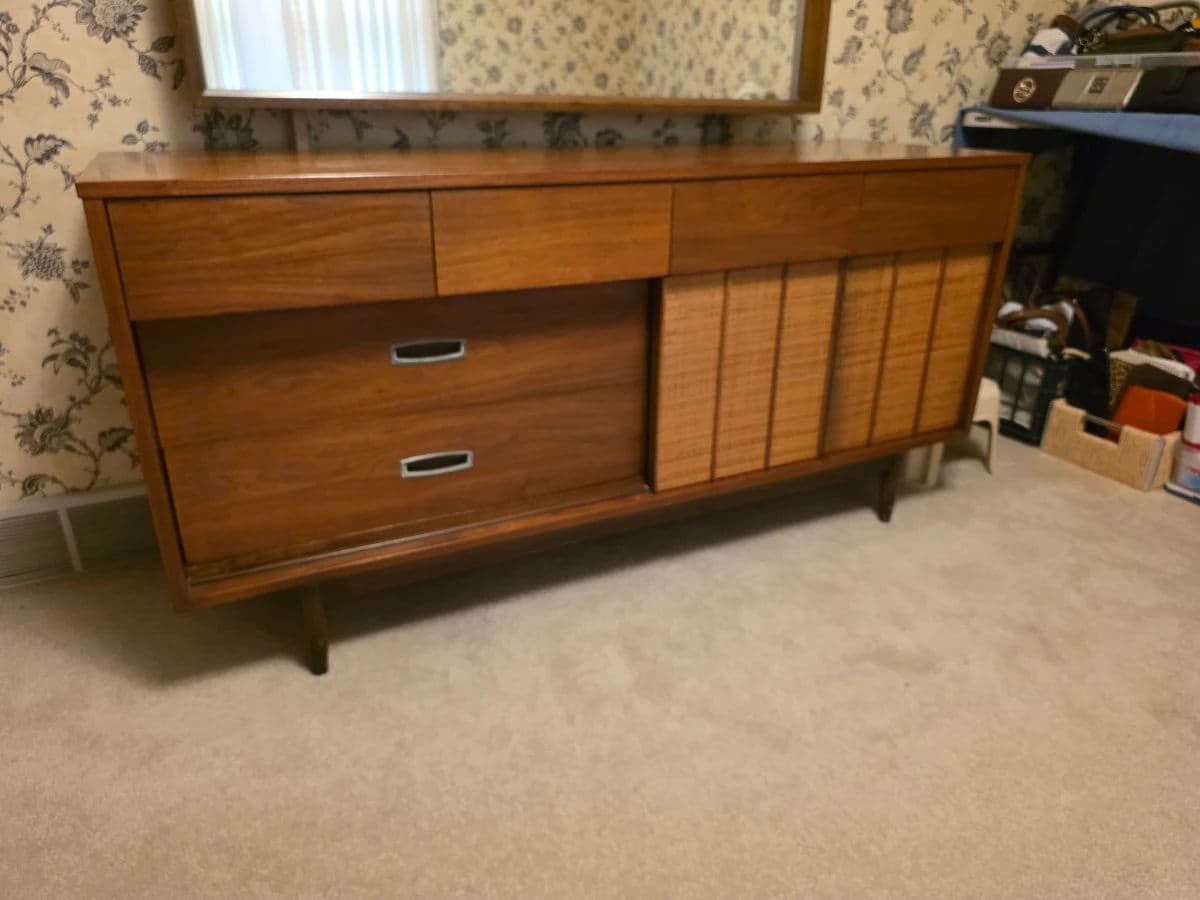 Premier Home, Fabulous Mid-Century Items and Much More!! photo 5