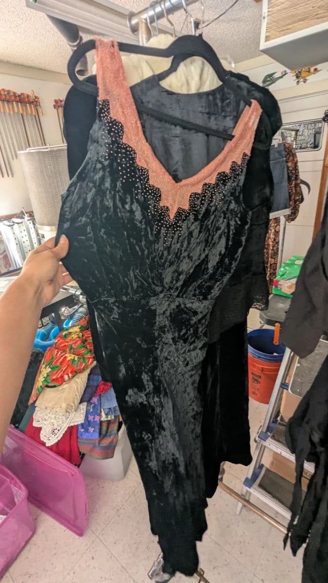 Multi-Generation Vintage Clothing Sale photo 11