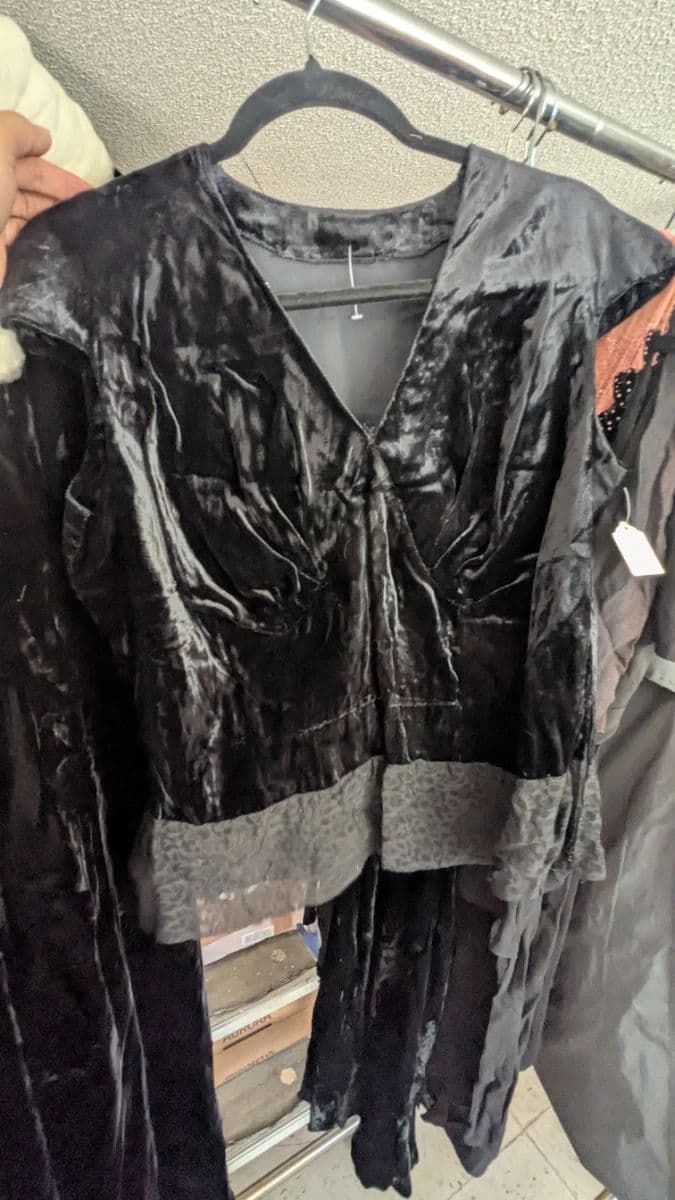 Multi-Generation Vintage Clothing Sale photo 12