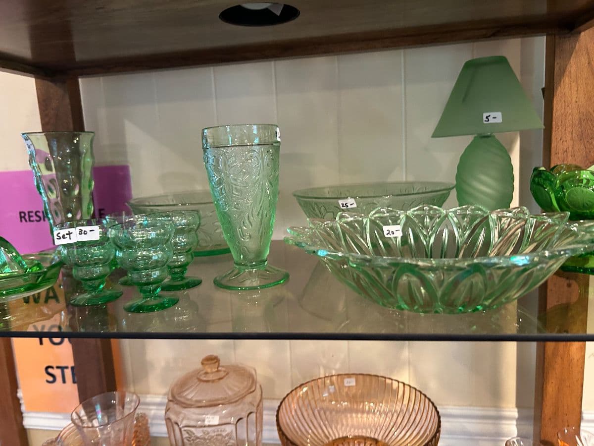 NICE PECULIAR ESTATE SALE photo 4