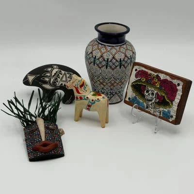 Global Treasures Auction – Tribal Art, Pottery, Folk Art, Jewelry, Military Medals, Vintage Toys ... photo 11