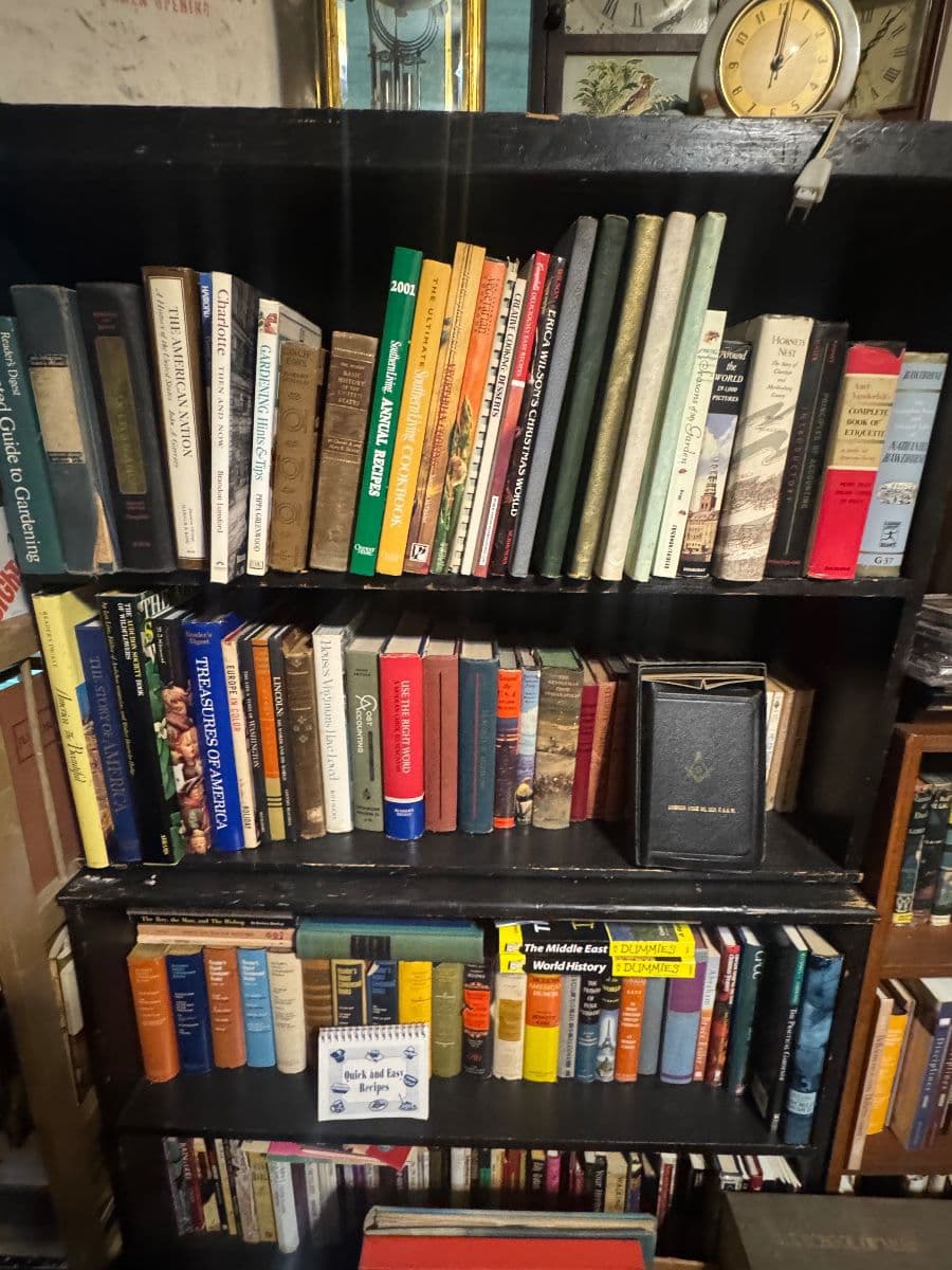 A “Timeless” Capsule of Collections in Plaza Midwood, 9/27 50% OFF Sunday Sale! photo 10