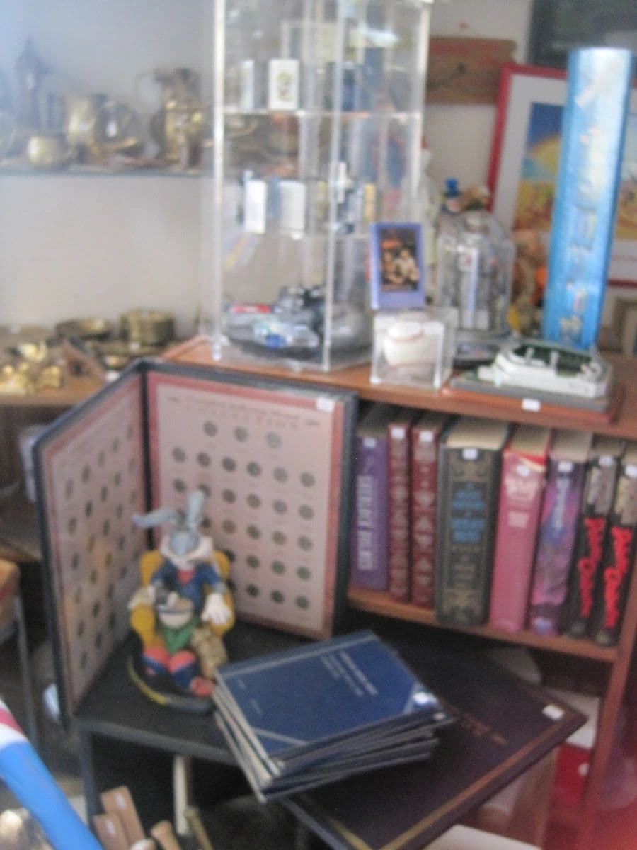 Livonia Sale photo 8