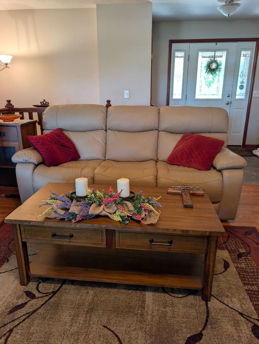 Clean Country Estate Sale with Ray-Ban Meta Glasses, Power Reclining Furniture & More photo 12