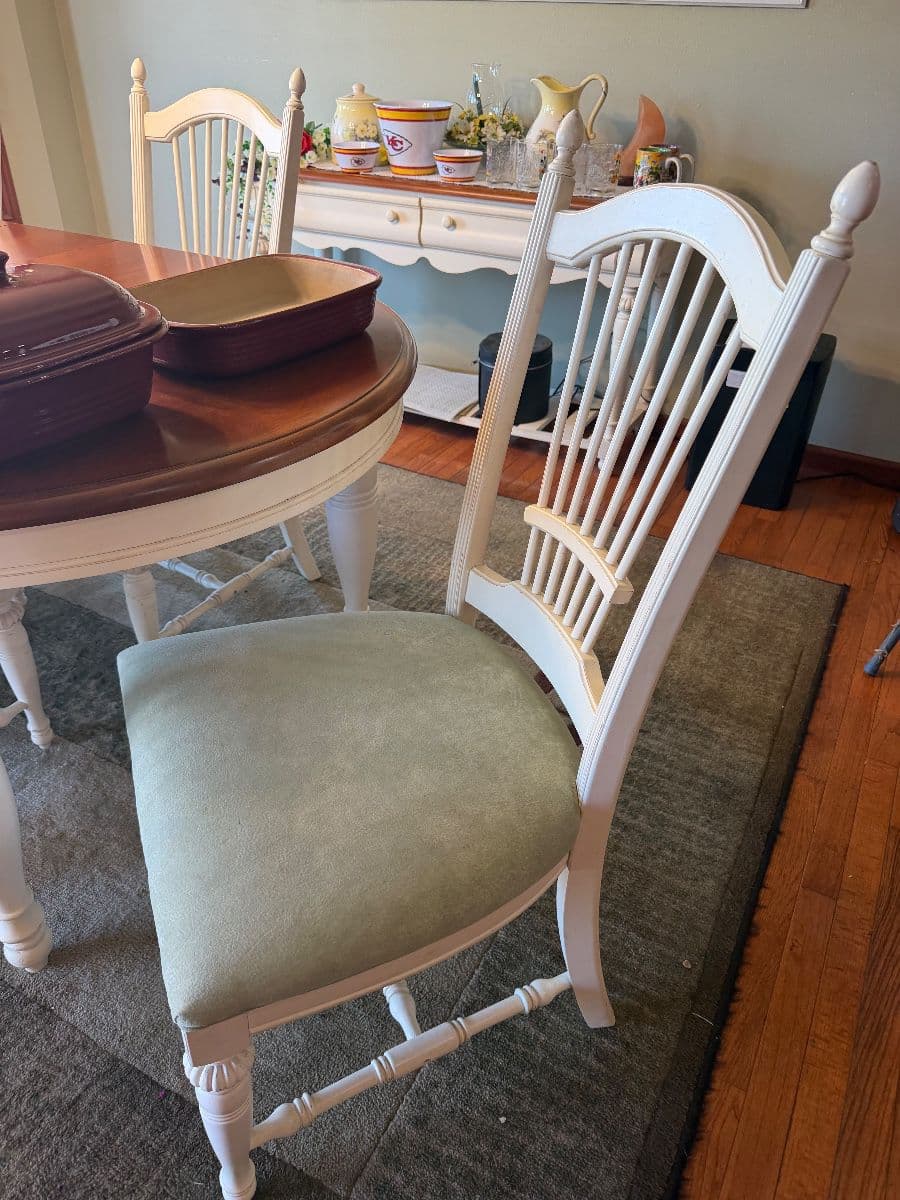 Clean Country Estate Sale with Ray-Ban Meta Glasses, Power Reclining Furniture & More photo 5
