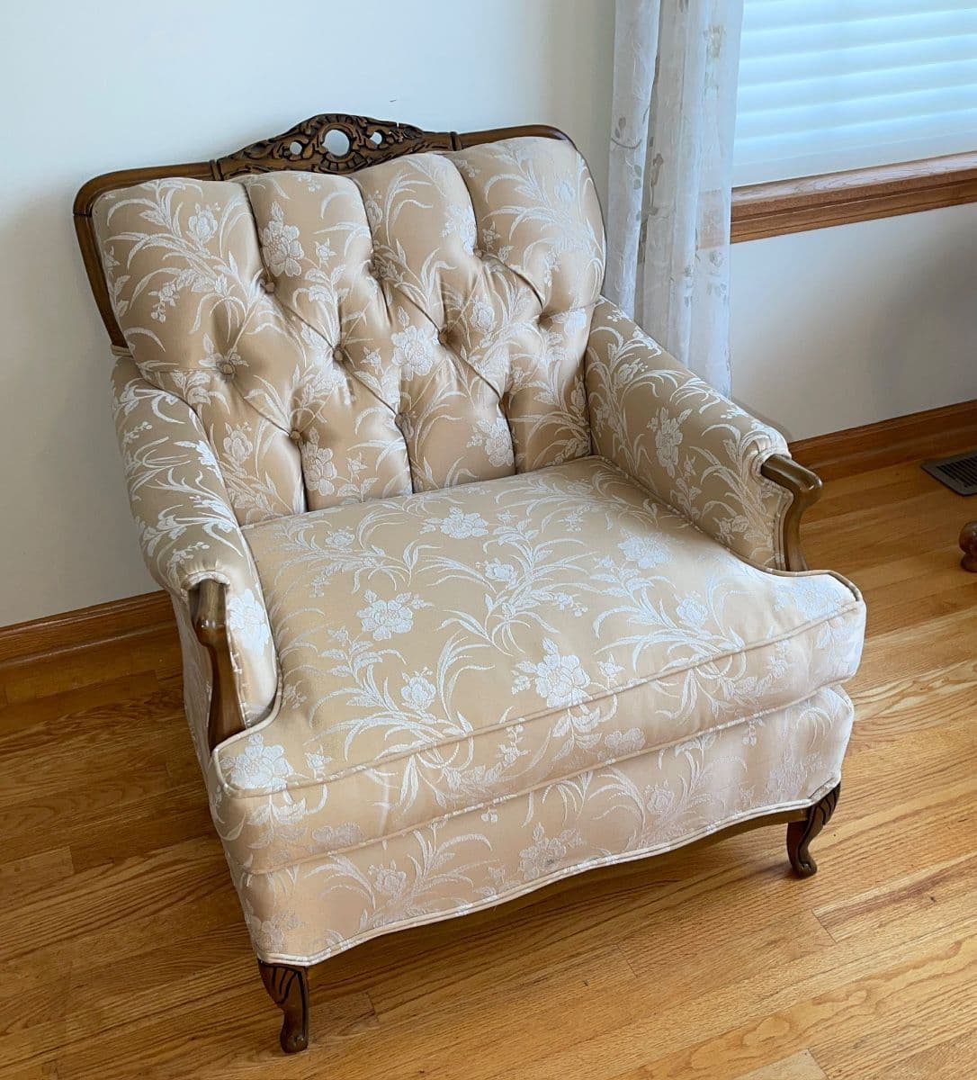 Upscale Furniture, Art, Jewelry, Clothes, Purses, and tons more! photo 12