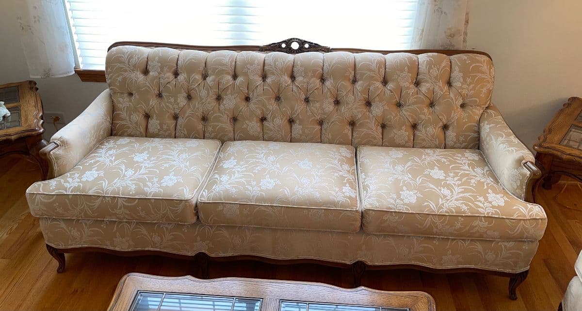 Upscale Furniture, Art, Jewelry, Clothes, Purses, and tons more! photo 11