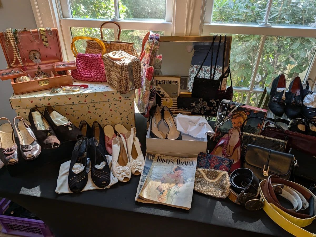 Packed East Sacramento Vintage Estate Sale – 1950s, MCM, Clothing, Books & Decor. photo 9