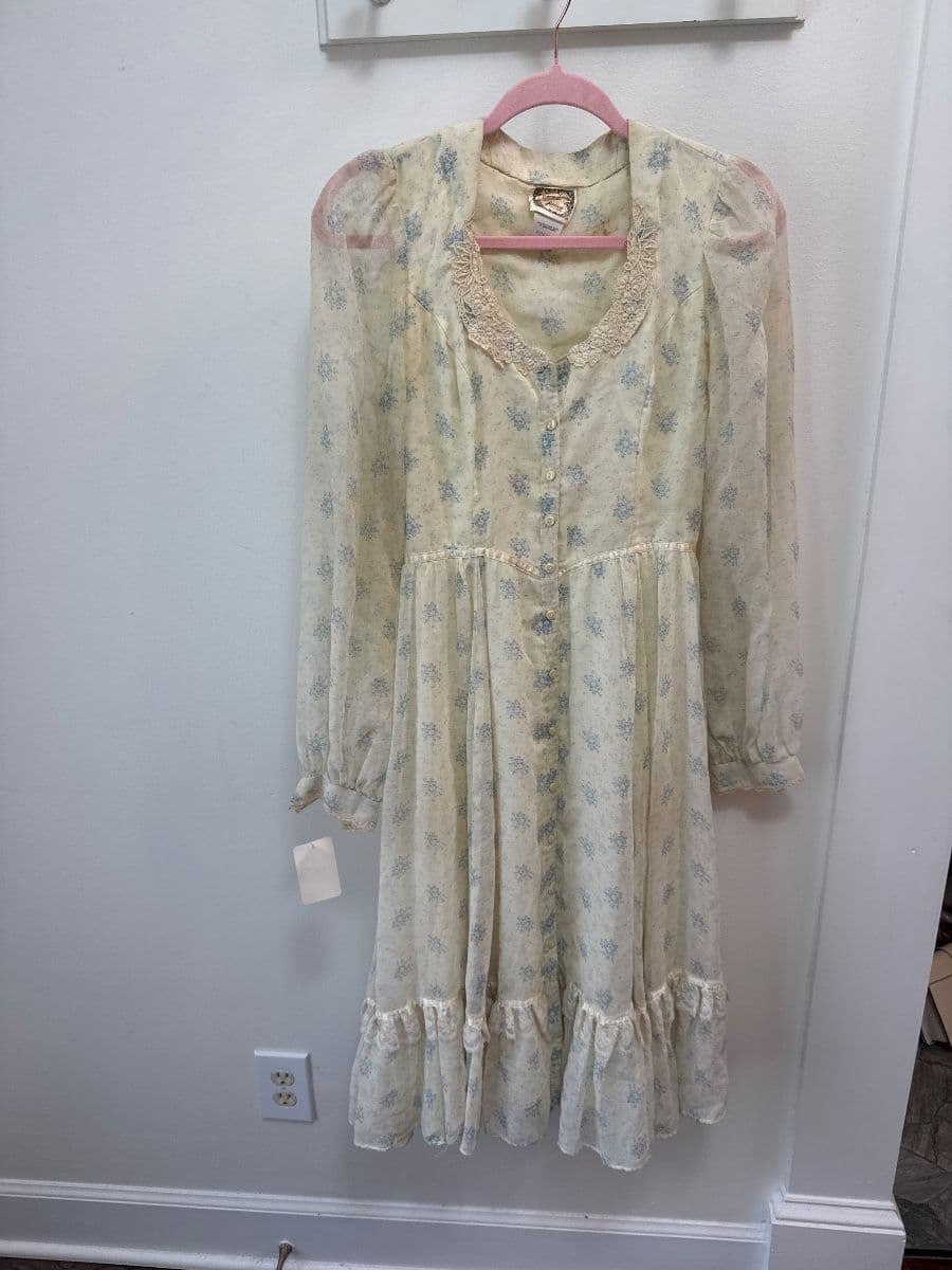 Vintage Clothing Sale - Fashion Archivist Moving and Downsizing Collection photo 2