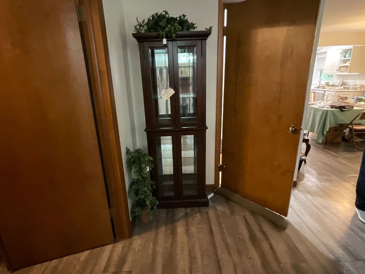 ESTATE MOVING SALE photo 4