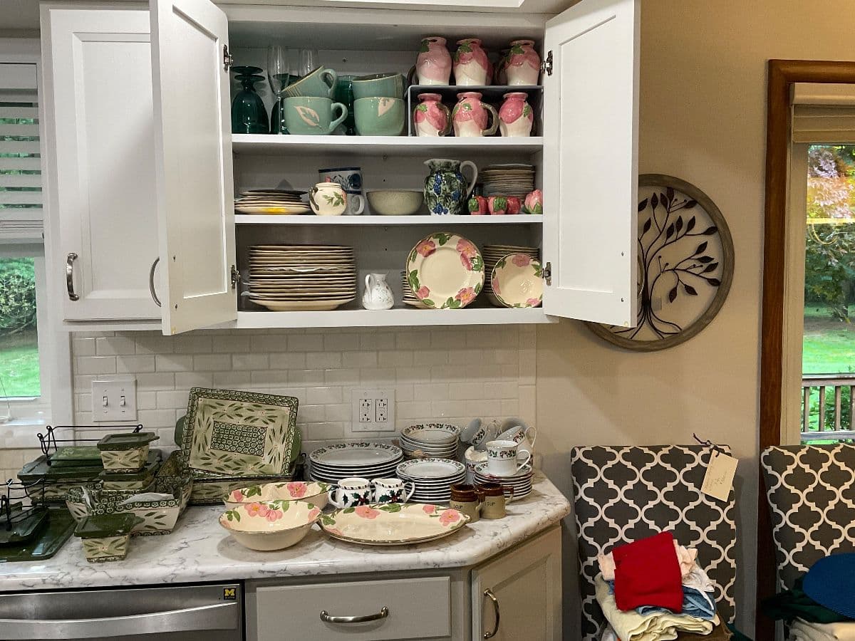 ESTATE MOVING SALE photo 11