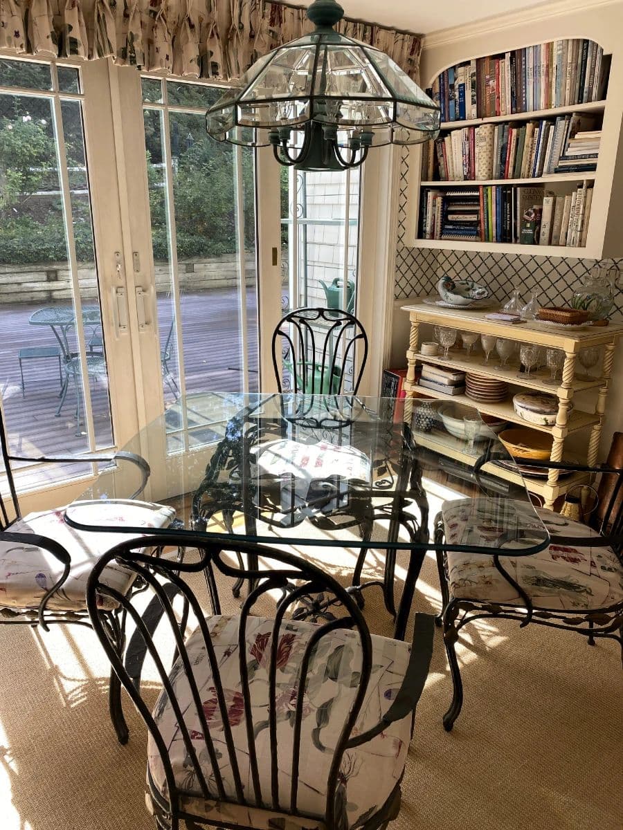 CHARMING ELEGANCE IN EAST ORLEANS! EVERYTHING MUST GO! photo 1