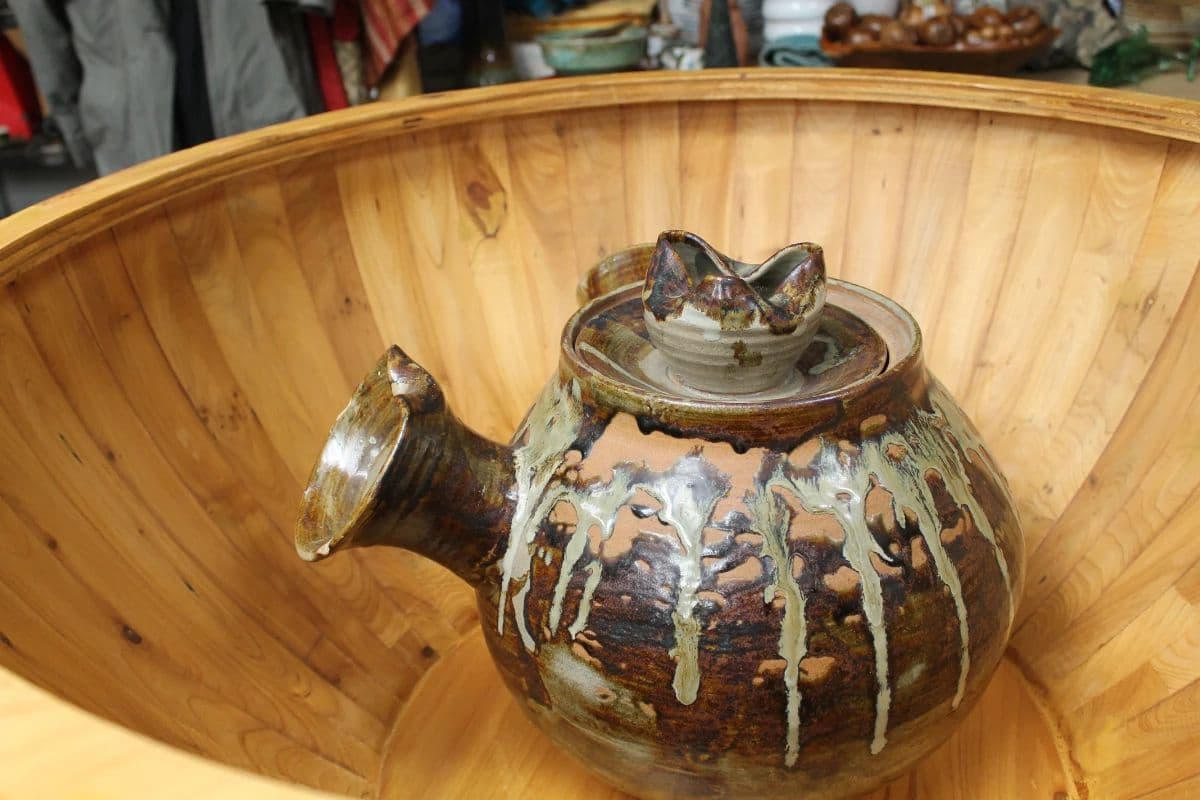 Get a Grip a Teapot Sale photo 2