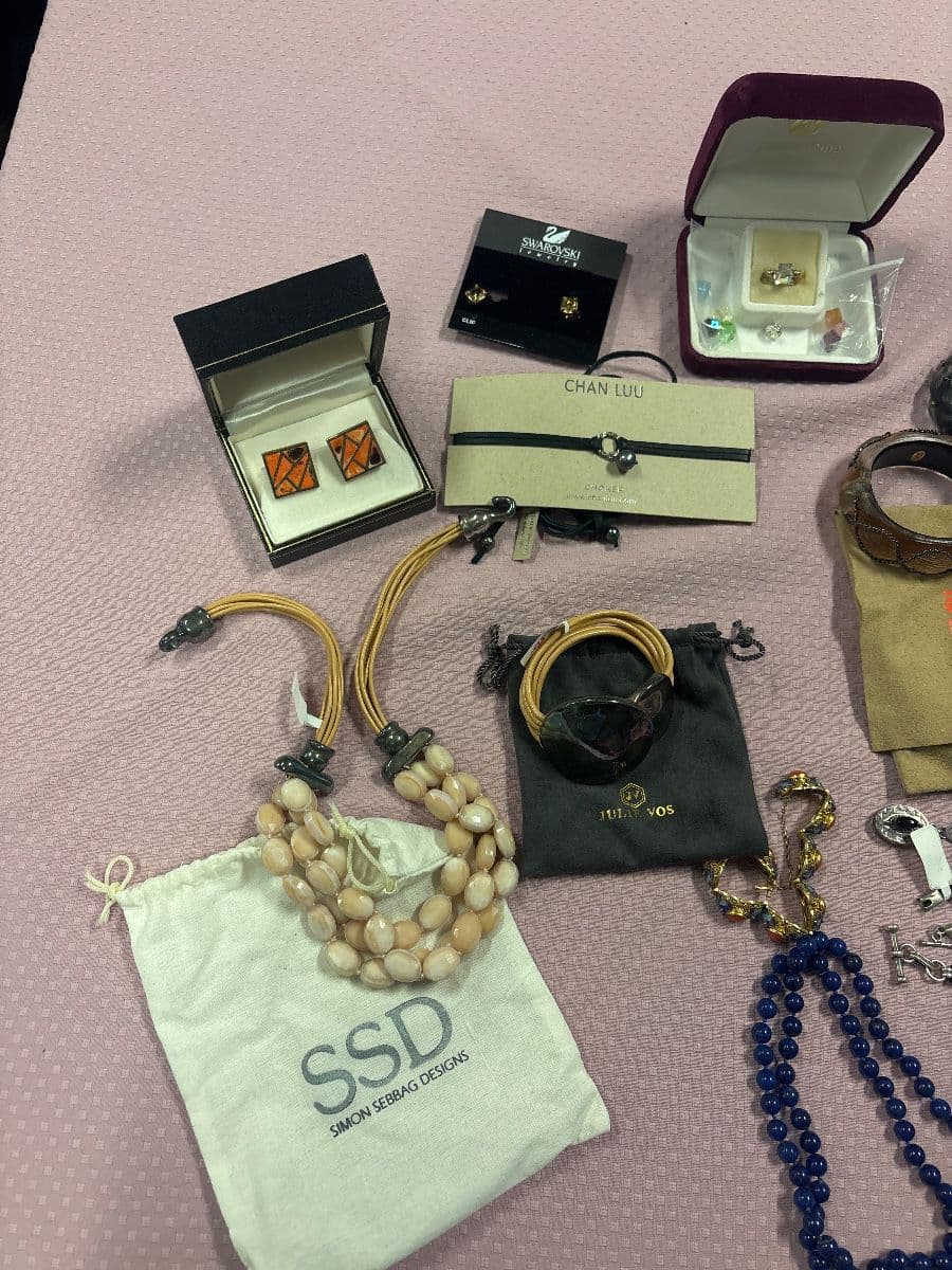 Estate Sales Plus Sale in Deerfield! photo 7