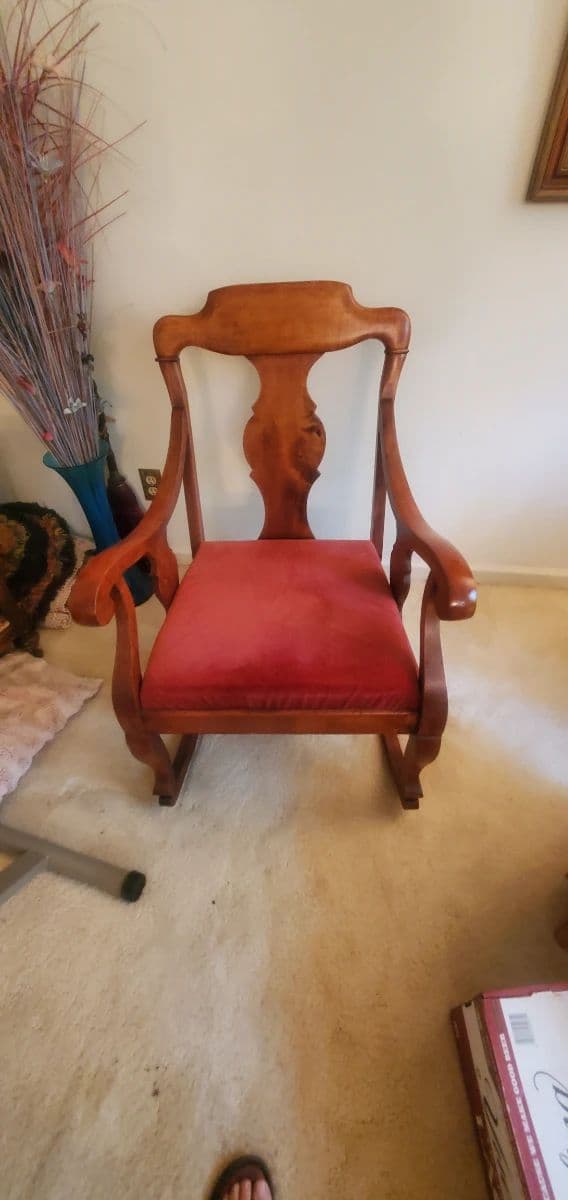 Every room is worth exploring! Beautiful Furniture, Antiques, Art, Crystal, Collectibles & tools photo 12