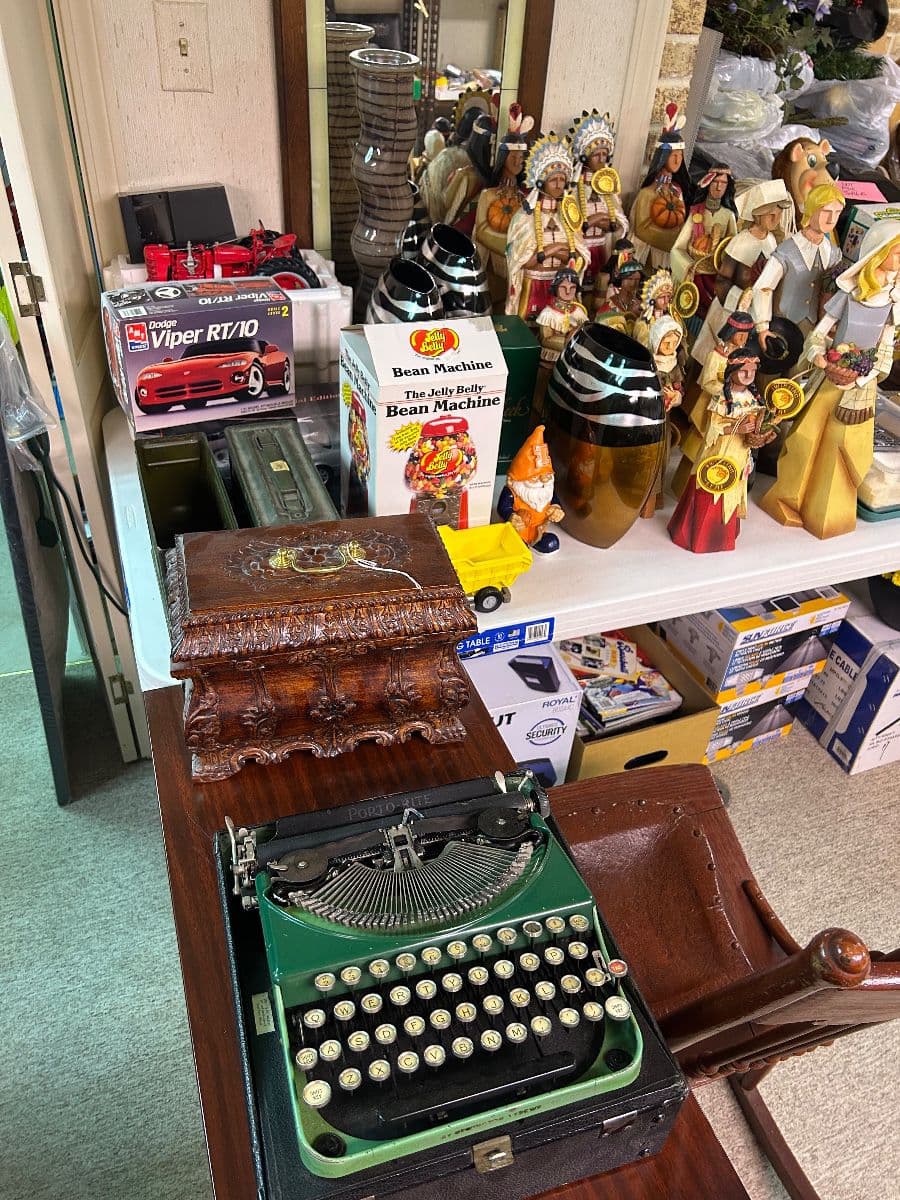 New items, Toys, Clothing, Collectibles, PLUS MORE! photo 11