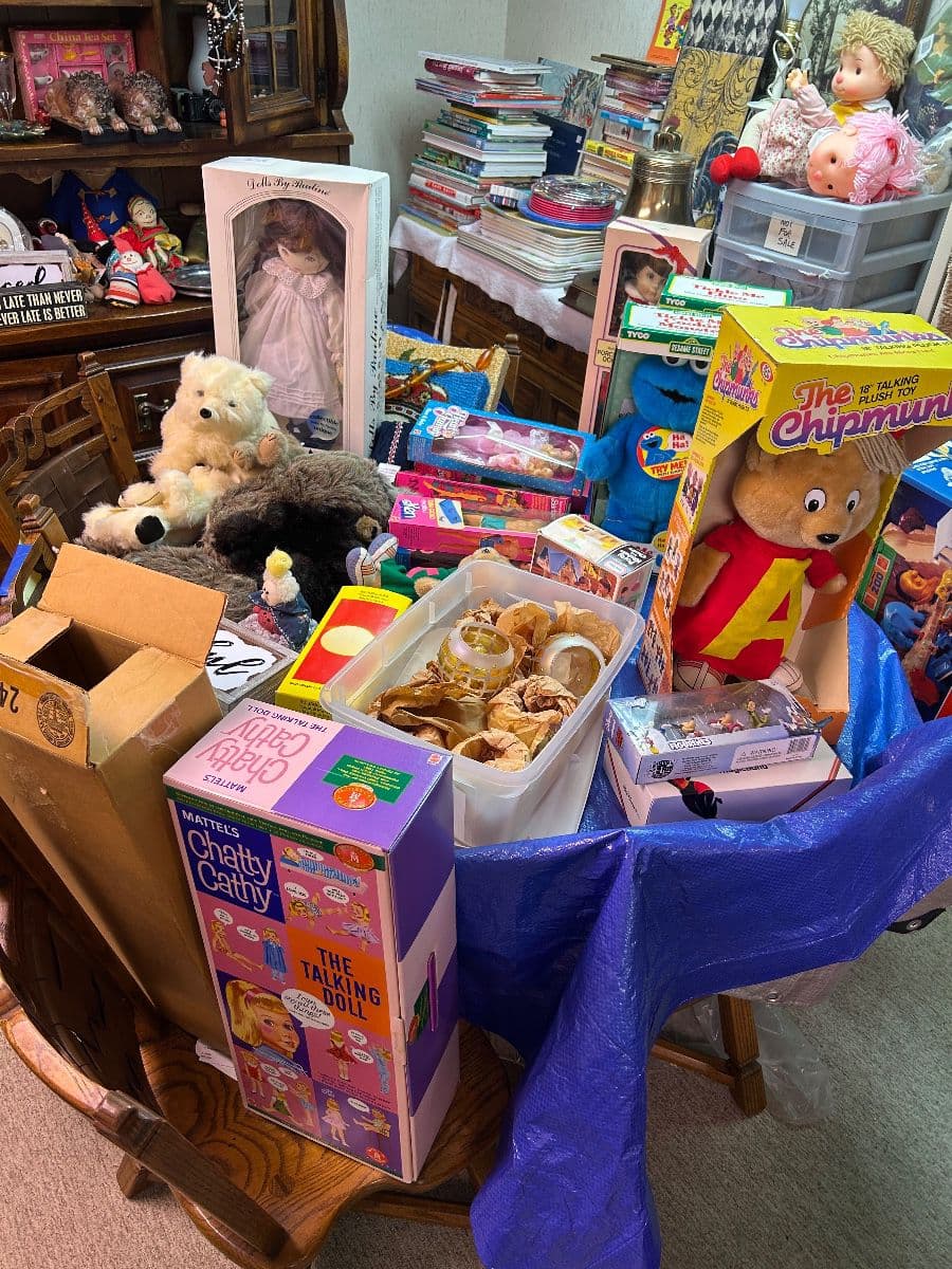 New items, Toys, Clothing, Collectibles, PLUS MORE! photo 1