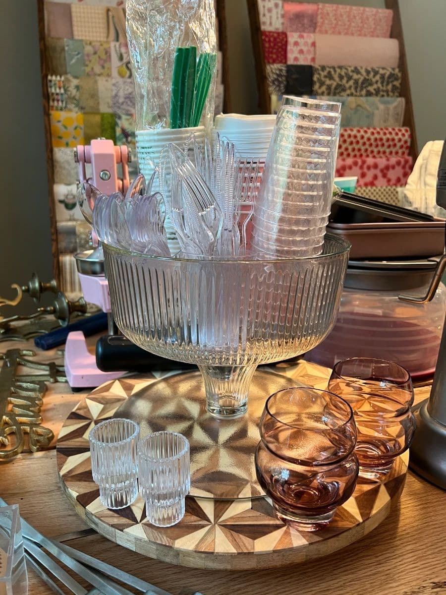 Estate/Moving Sale | Northcrest Neighborhood | Furniture, Home Décor, Craft Supplies & Kitchen photo 4