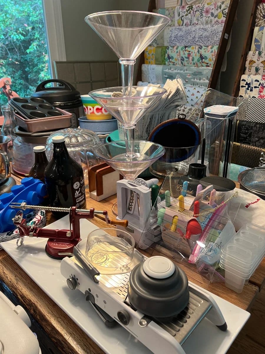 Estate/Moving Sale | Northcrest Neighborhood | Furniture, Home Décor, Craft Supplies & Kitchen photo 3