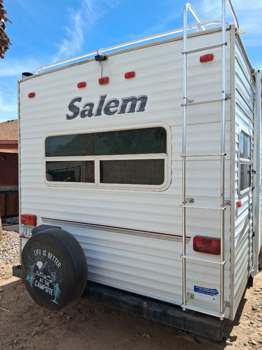 Estate Sales by J and J in Peoria photo 2