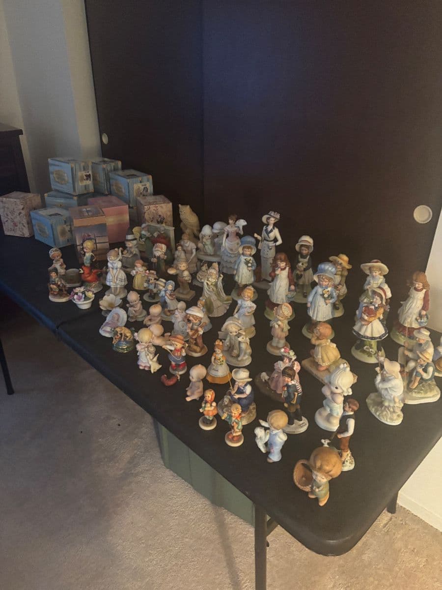 Fun Vintage Collectibles Estate Sale in Miamisburg!! Shop with Gwen photo 6