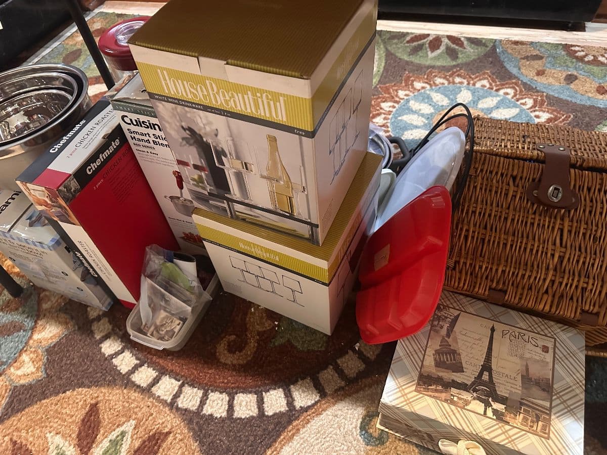 Packed St Johns Condo Estate Sale 50% off Saturday photo 12