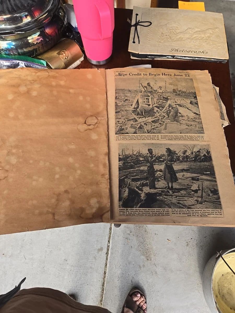 Antiques Galore Primitives, Furniture, Ephemera, Glass, Taxidermy, Tools, Christmas photo 7