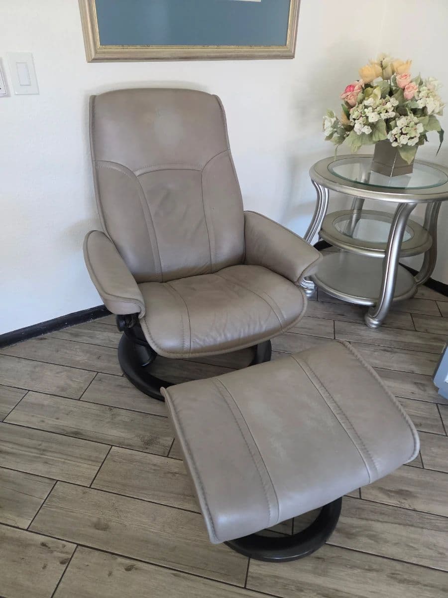 Magnolia Estate Sales Sun City Hutton Sale! photo 4