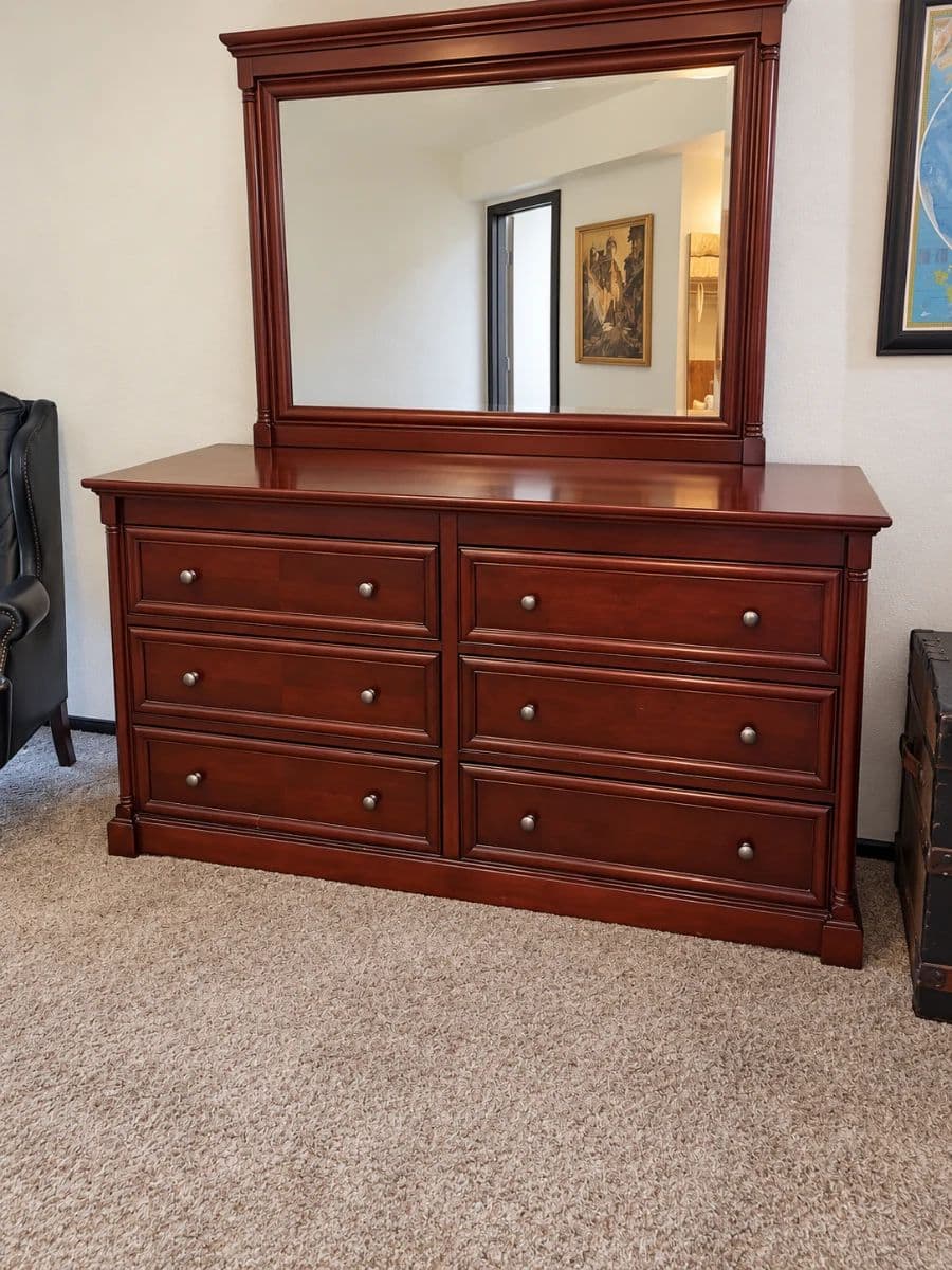 Magnolia Estate Sales Sun City Hutton Sale! photo 11