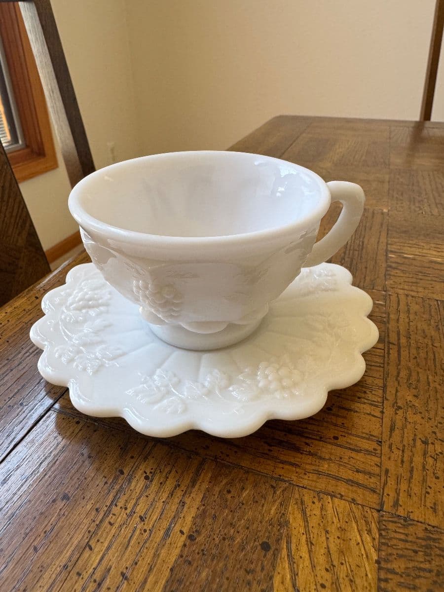Laporte Estate Sale Featuring Beautiful Antique Furniture, Vintage Glassware, Tools & More photo 4