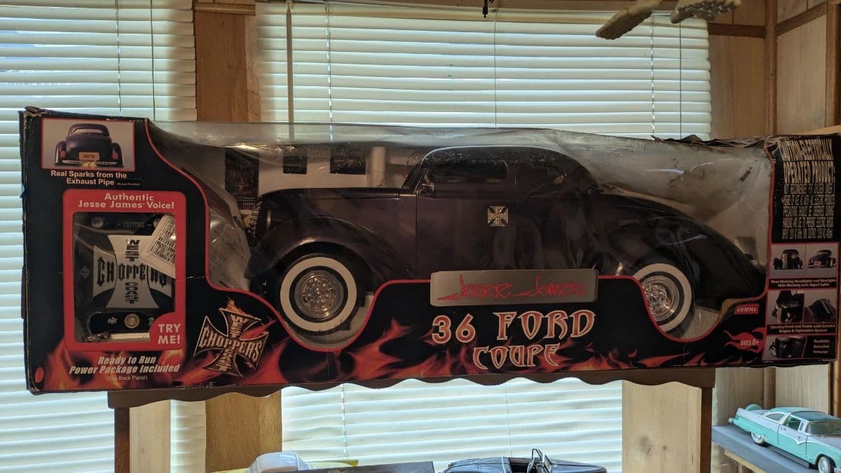 The Largest Planes, Trains and Automobiles Estate Sale Ever! photo 6