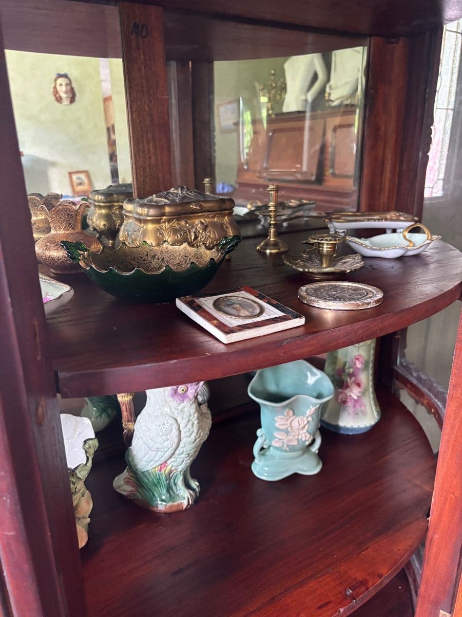 The Estate Liquidation House photo 5